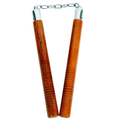 Nunchaku in legno naturale tondo con catena e manico inciso.